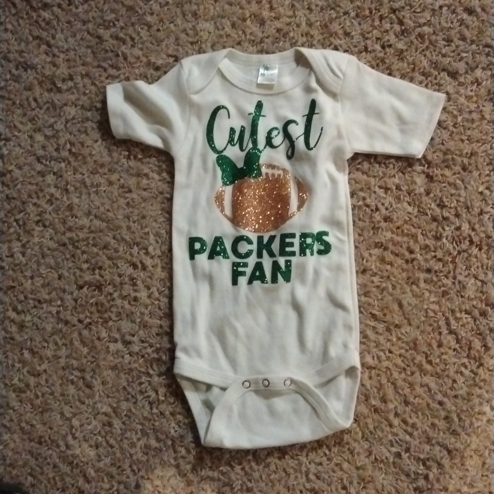 Baby packers fan onesie